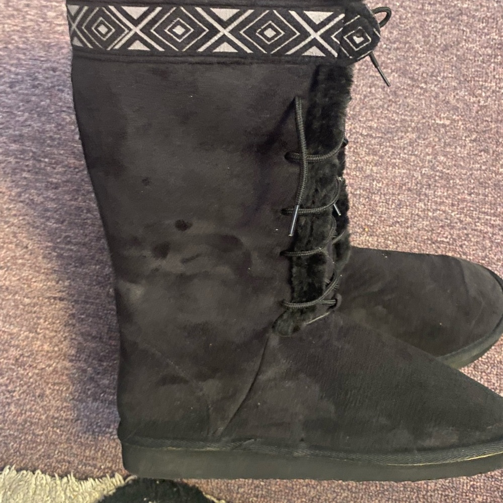 NBW Ardene boots size 9